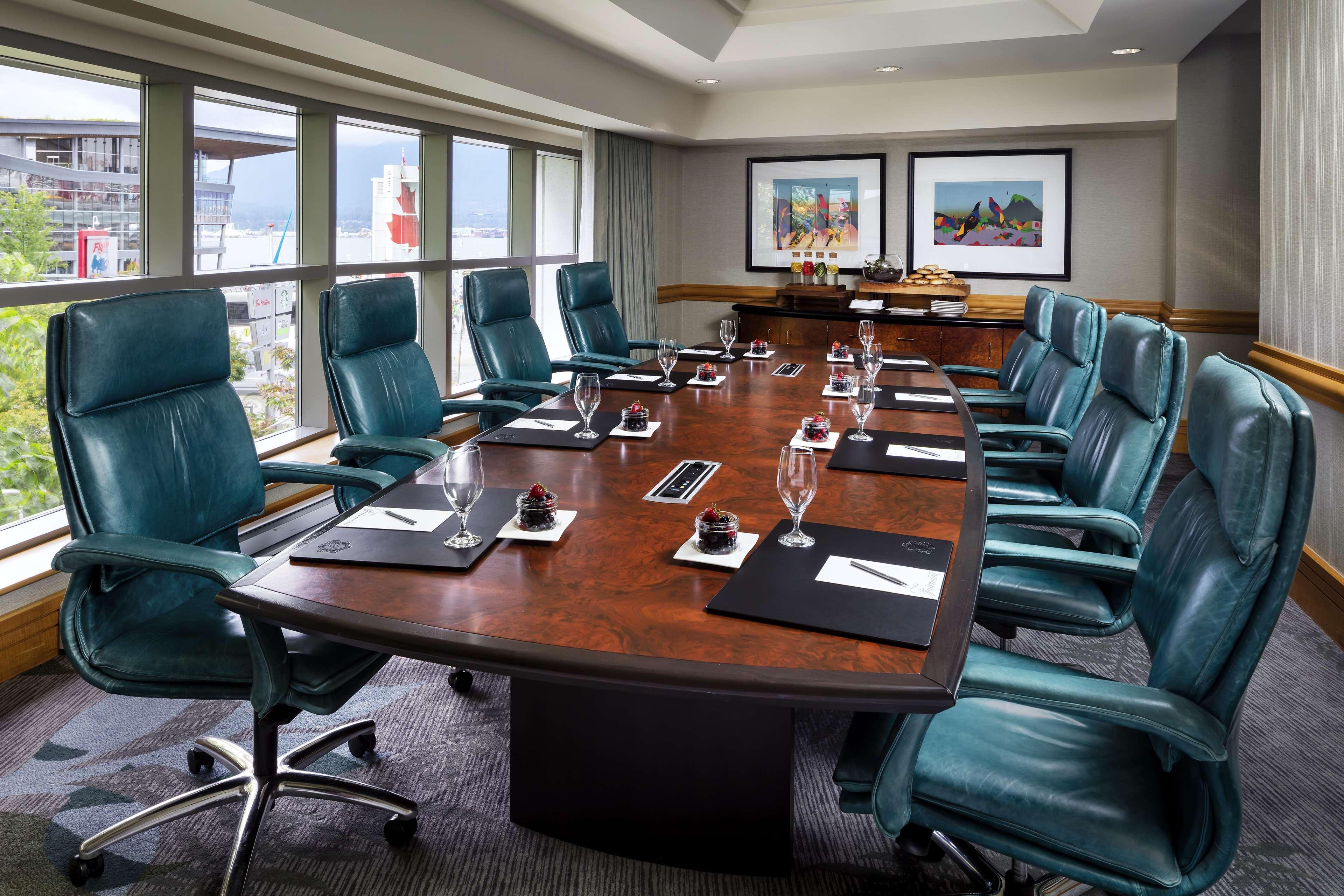 Hotel Fairmont Waterfront Vancouver Exteriér fotografie A boardroom
