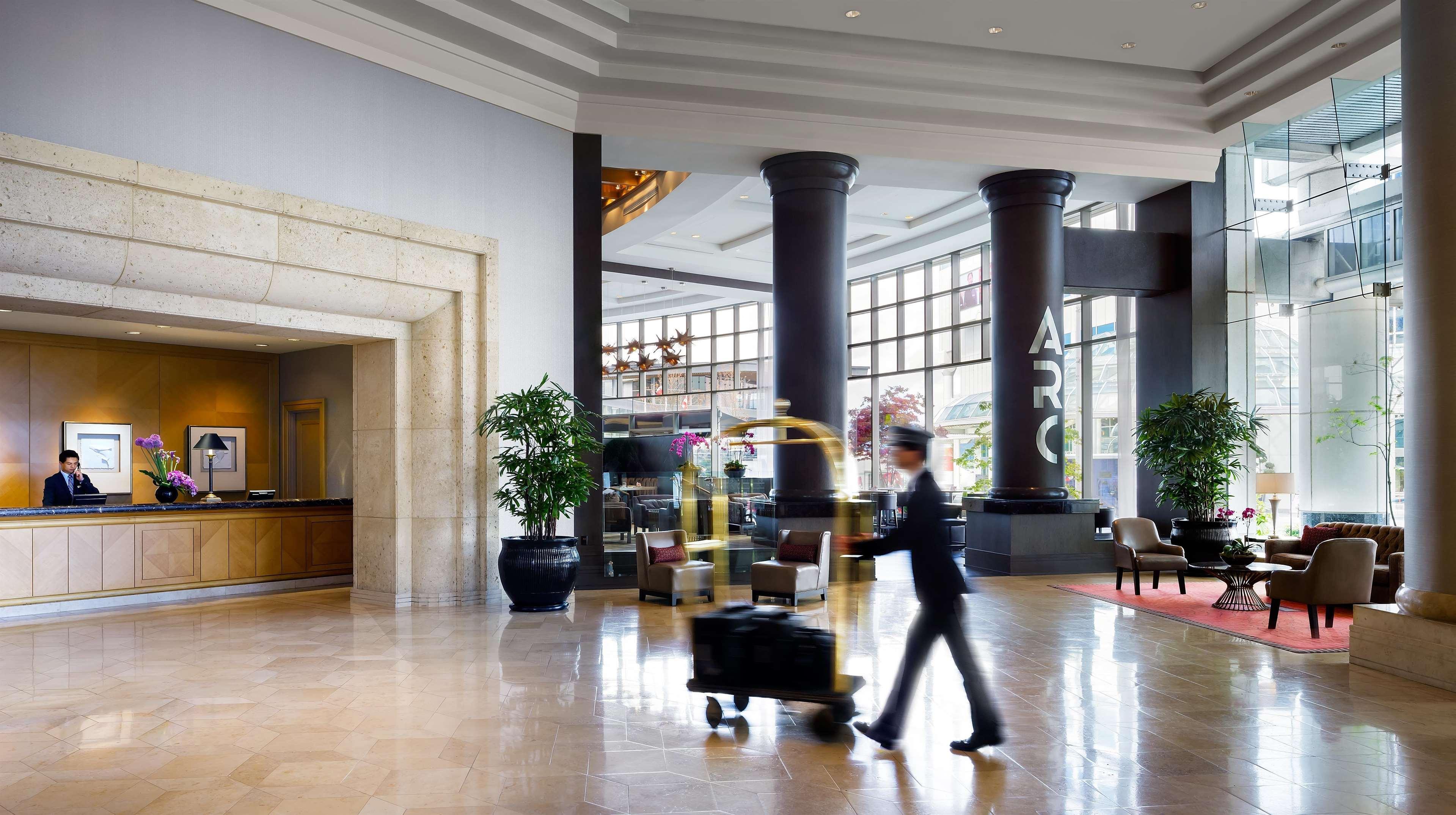Hotel Fairmont Waterfront Vancouver Exteriér fotografie Lobby
